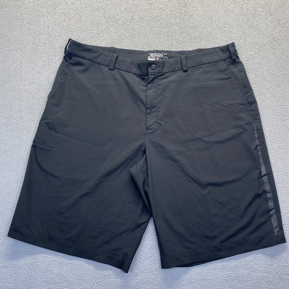 Nike Golf Tour Performance Mens Shorts Adult Size 40 Chino,Black,Pockets,Zipper